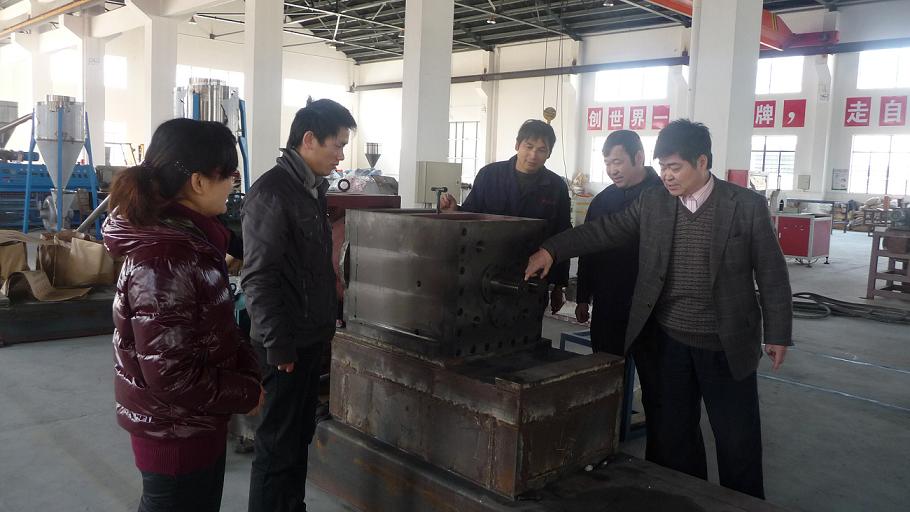 通发公司以“创建学习型党组织”为抓手,推动“企业科技创新”.jpg 通发公司以“创建学习型党组织”为抓手,推动“企业科技创新”.jpg